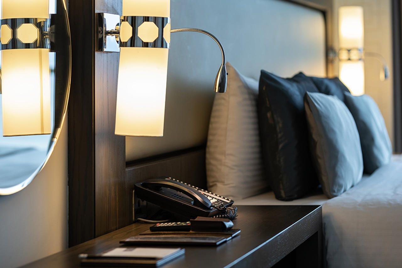 Royal M Al Aqah Beach Resort By Gewan Esterno foto A telephone in a hotel room