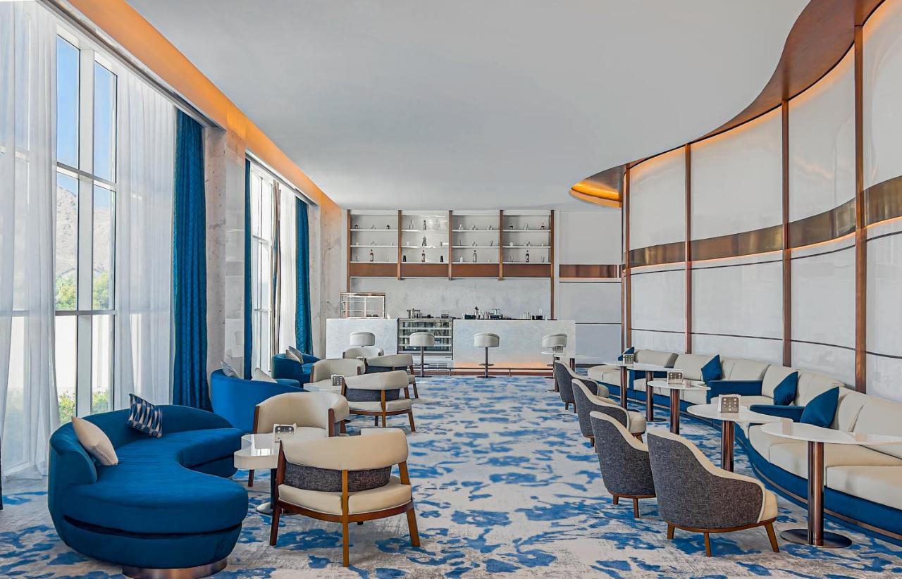 Royal M Al Aqah Beach Resort By Gewan Esterno foto The Lounge at the airport