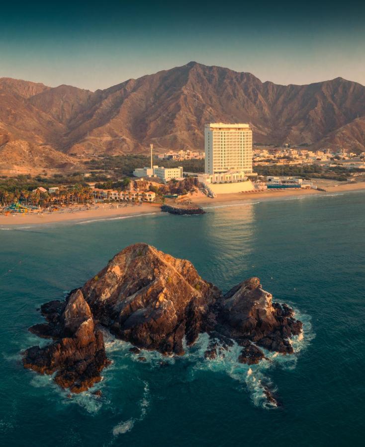 Royal M Al Aqah Beach Resort By Gewan Esterno foto The Gulf of Oman